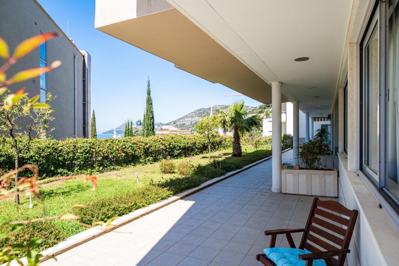 Apartment Larissa Дубровник Екстериор снимка