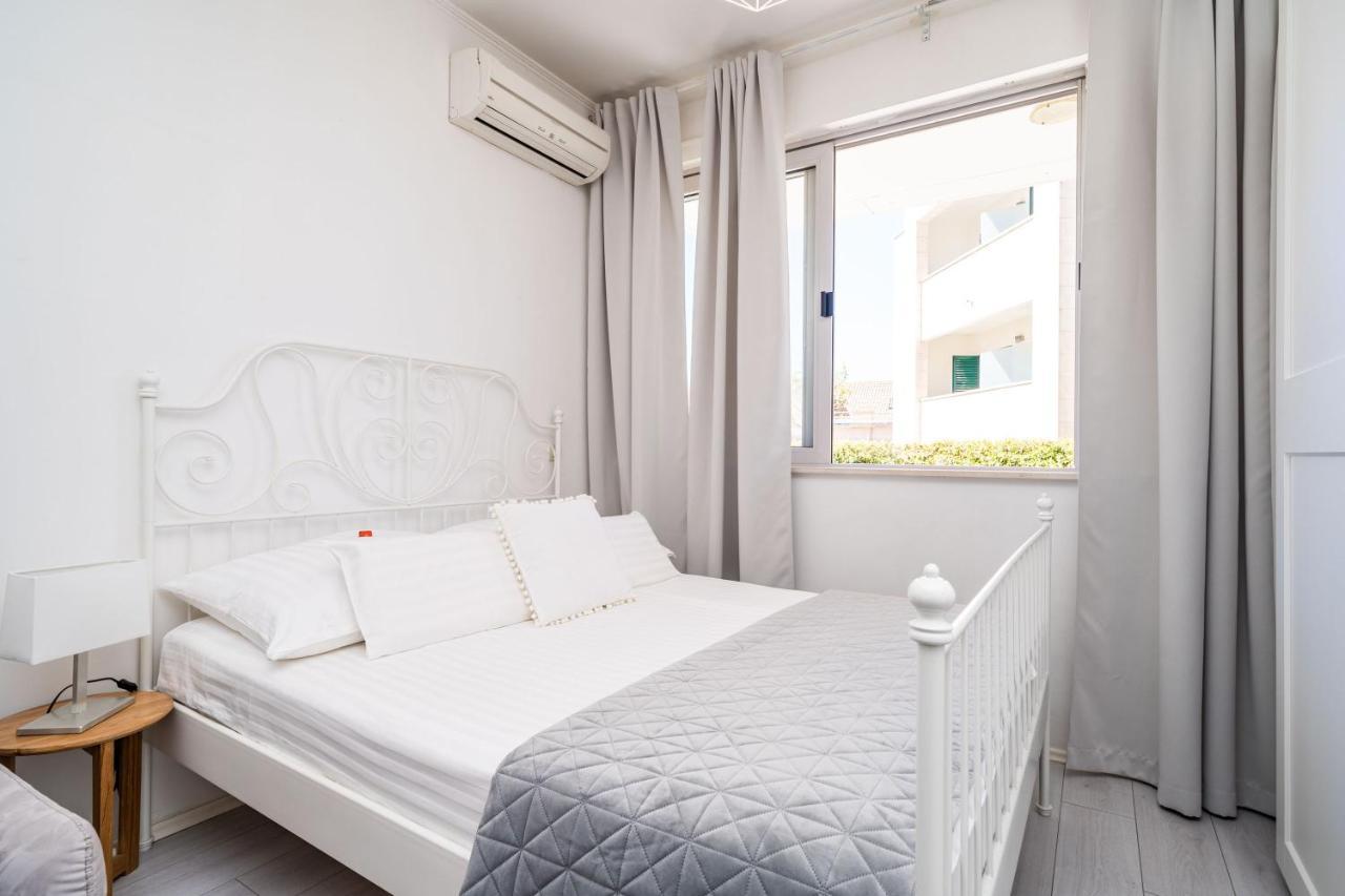 Apartment Larissa Дубровник Екстериор снимка